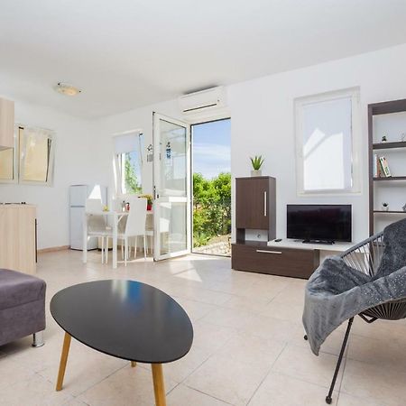 רוביני Apartment Kucera מראה חיצוני תמונה