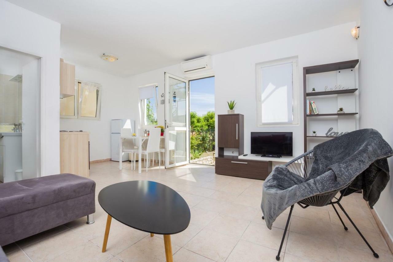 רוביני Apartment Kucera מראה חיצוני תמונה
